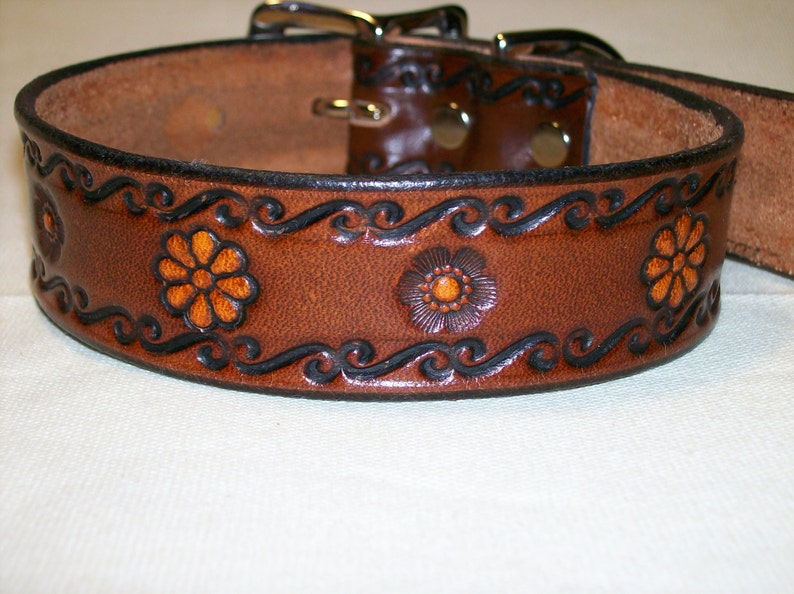 Leather Dog Collar with Scrollwork and Flower Design image 1