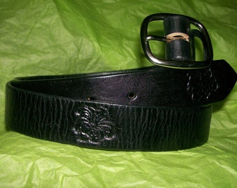 Womans Custom Leather Belt with Lilies - FREE SHIPPING !-