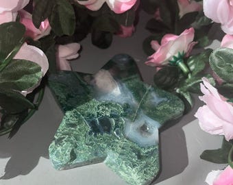 Moss Agate Star Carving: Stone of New Beginnings
