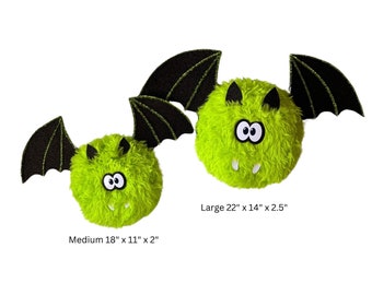 Fuzzy bat wreath attachment with sparkling black wings, whimsical handcrafted Halloween bat wall decor, green festive Halloween bat 2 sizes