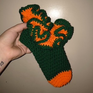 Crochet Ruffle Socks W/Toes
