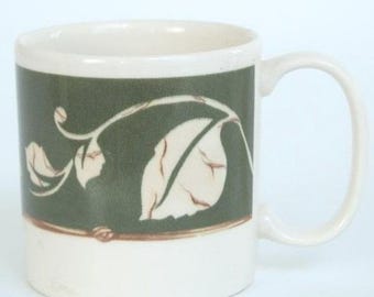 Wedgwood Home Amway Coffee Mug Leaf Floral Green Cream Made in England 1998