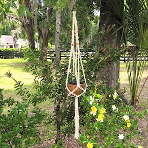 Handcrafted Macrame Plant Hanger – Boho Indoor Planter Holder, Custom Color Hanging Pot Holder, Gift for Plant Lovers