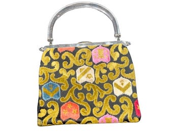 Vintage Tapestry Handbag Lucite Handle 1960s Convertible unclip frame Top Handle