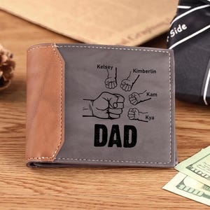 Personalisierte Herren Leder Brieftasche, Dad Fist Bump mit Kindern, Benutzerdefinierte Dad Brieftasche mit Foto, Familie Fist Bump Dad Brieftasche Geschenk für den Vatertag