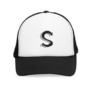 Gorra de malla elegante con la letra S personalizada, gorra de camionero ajustable y moderna, regalo perfecto para aventuras de verano, actividades al aire libre y ropa informal.