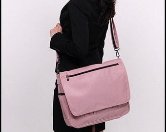 Cute Bulldog and Macaron Pink Laptop Messenger Bag Briefcase Notebook Bussiness Handbag Cute Bulldog and Macaron Pink Laptop Messenger Bag Briefcase Notebook Bussiness Handbag