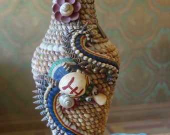 Vintage Folk Art Sea Shell Table Lamp w/ Dragon Design