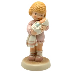 Memories of Yesterday “Can I Keep Her, Mommy?” Figurine by Enesco 1987 – Girl Holding Baby Doll – Lucie Attwell