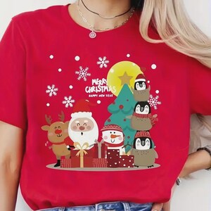 Vintage Santa Claus Christmas T-Shirt: Retro Holiday Tee