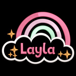 Puede incluir: Un diseño colorido con un arcoíris rosa y verde, una nube blanca y estrellas doradas. El nombre "Layla" está escrito en rosa sobre la nube, sobre un fondo negro.