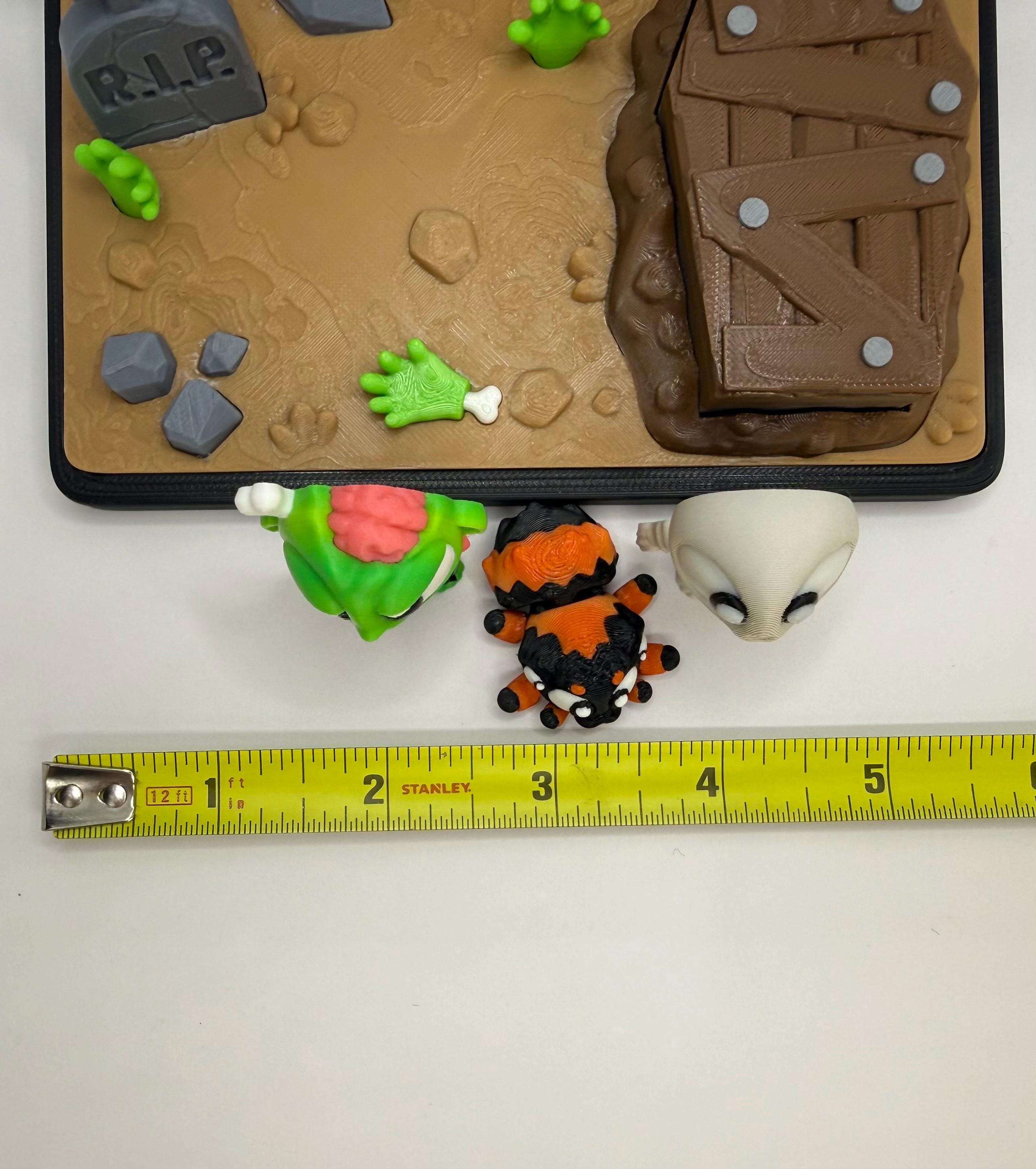 Skeleton Flo Mini Halloween Graveyard Zombie & Skeleton Scene | 3D Printed Set With ...