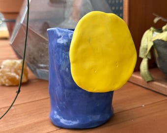 Abstract Mug with Circle Handle