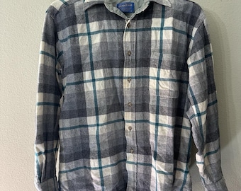 Vintage Pendleton Blue Faded Flannel Shirt Mens M Plaid 100% Virgin Wool USA
