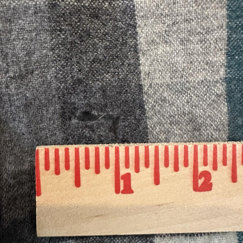 Vintage Pendleton Blue Faded Flannel Shirt Mens M Plaid 100% Virgin Wool USA image 6