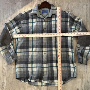 Vintage Pendleton Blue Faded Flannel Shirt Mens M Plaid 100% Virgin Wool USA image 3