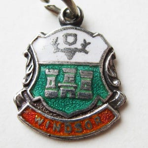 Vintage Charm Sterling Silver Enamel Royal Borough of New Windsor Castle Coat of Arms Crest Souvenir Bracelet Charm Berkshire