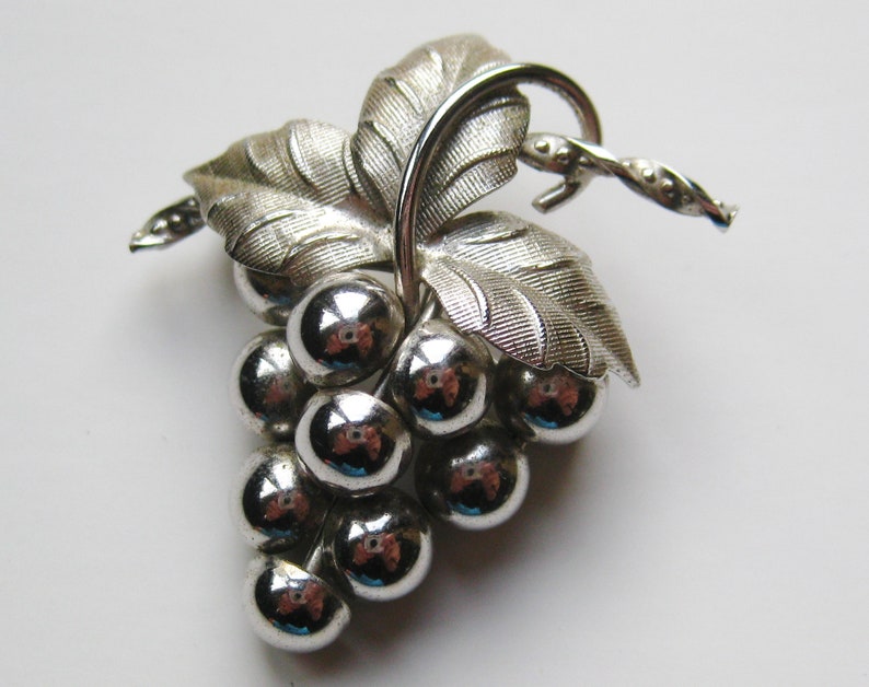 Vintage Brooch Sterling Silver Grape Cluster Pin