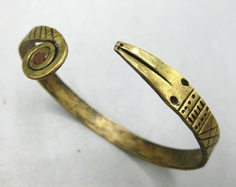 Pulsera de brazo vintage Cleopatra estilo egipcio, de latón y cobre, con forma de serpiente áspid.