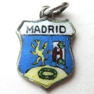 Vintage Charm Madrid Spain Espana Coat of Arms 800 Silver Enamel Travel Shield Souvenir Bracelet Charm