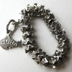 Vintage 50s Articulated Sterling Silver Flower Lei Hawaiian Souvenir Bracelet Charm