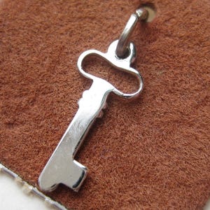 Vintage Mini Charm Sterling Silver Skeleton Key Novelty Bracelet Charm