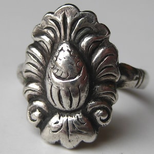 Vintage Ring Indonesian Javanese Yogya 838 Silver Ring Size 7.5