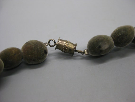 Hawaiian Mgambo Seed & Coral Necklace Vintage Lei… - image 7