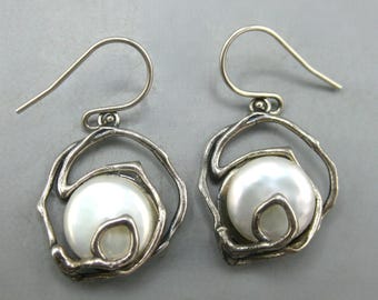 Vintage Israeli Button Pearl Sterling Silver Drop Dangle Pierced Earrings Israel