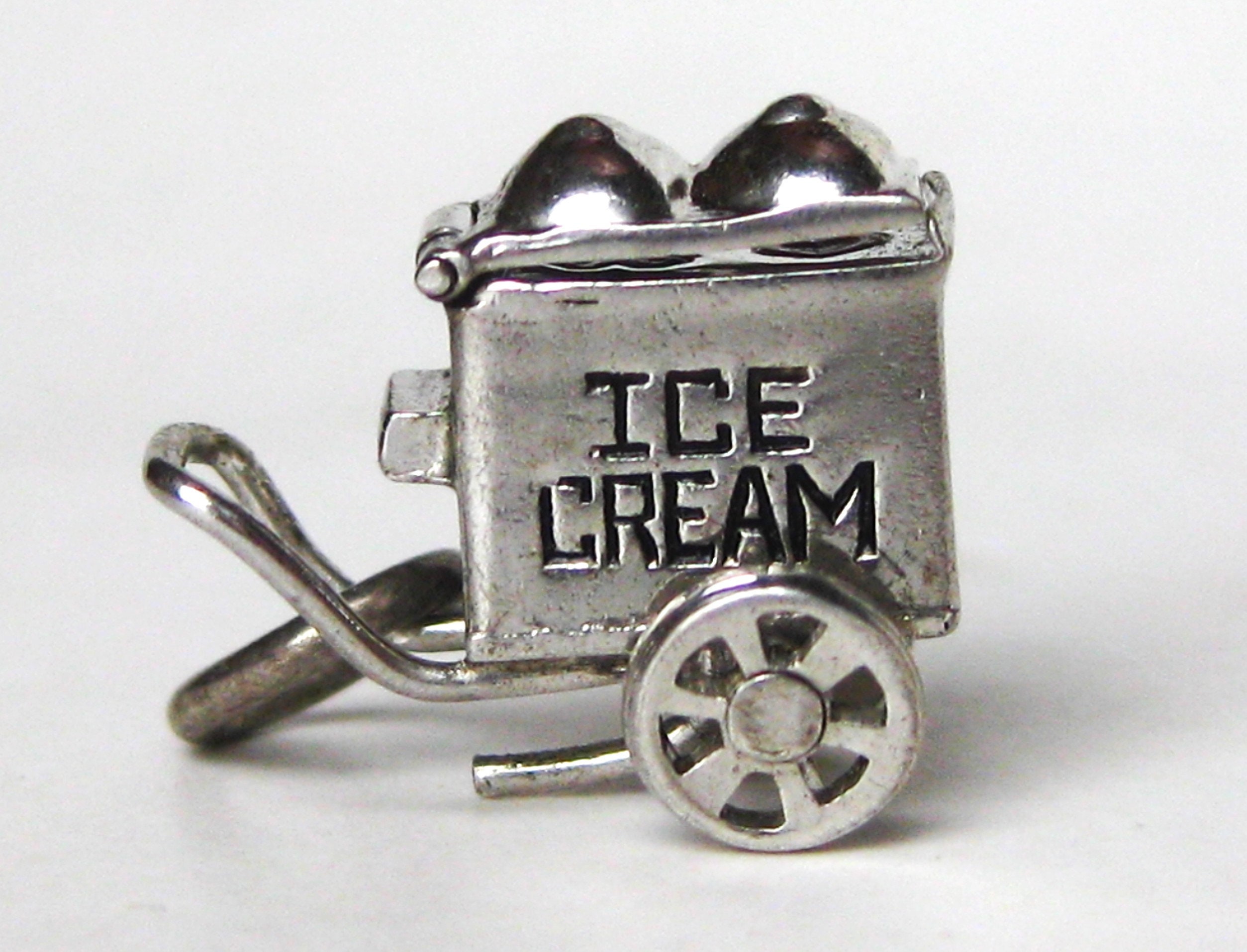 Vintage Charm Sterling Silver Ice Cream Cart Mechanical Vintage Charm Sterling Silver Ice Cream Cart Mechanical