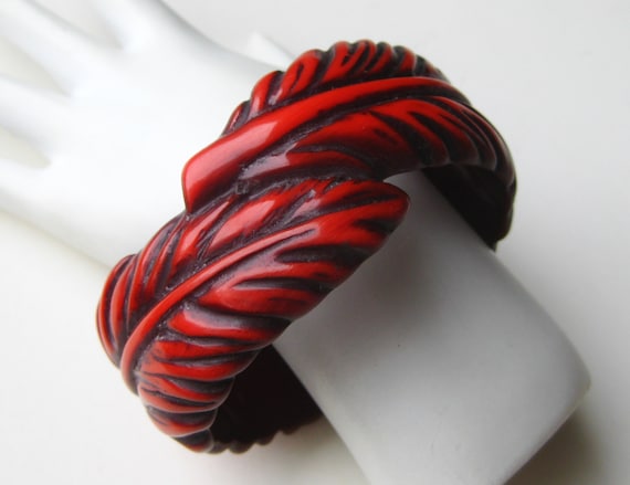 Vintage 40s Red Molded Faux Bakelite Feather Novel