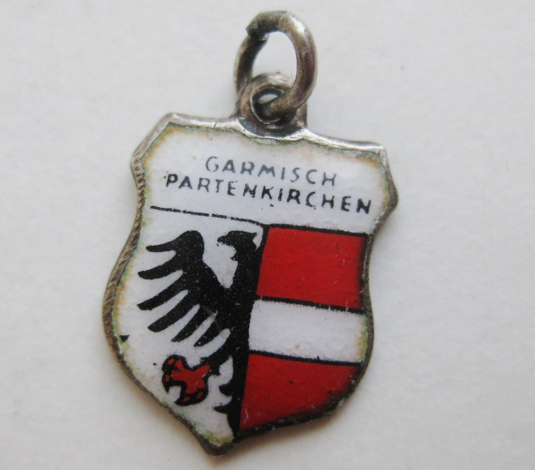 Pin's Vintage Ski – Allemagne Garmisch-Partenkirchen – Souvenir Voyage – Occasion