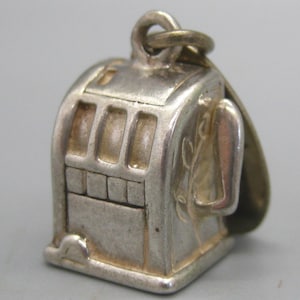Vintage Charm Sterling Silver Viva Las Vegas Slot Machine One Armed Bandit Souvenir Bracelet Charm