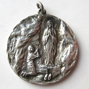 Vintage Sterling Silver Our Lady of Lourdes Virgin Mary Miraculous Medal Necklace Pendant