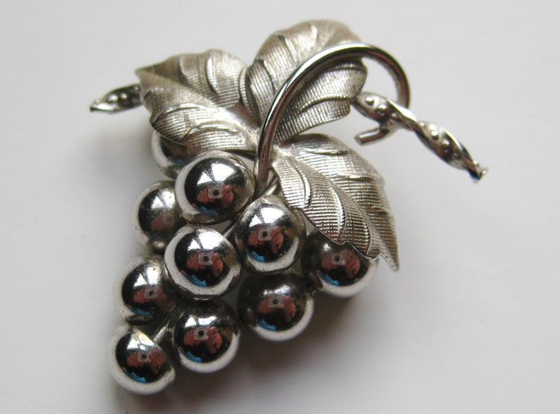 Vintage Brooch Sterling Silver Grape Cluster Pin