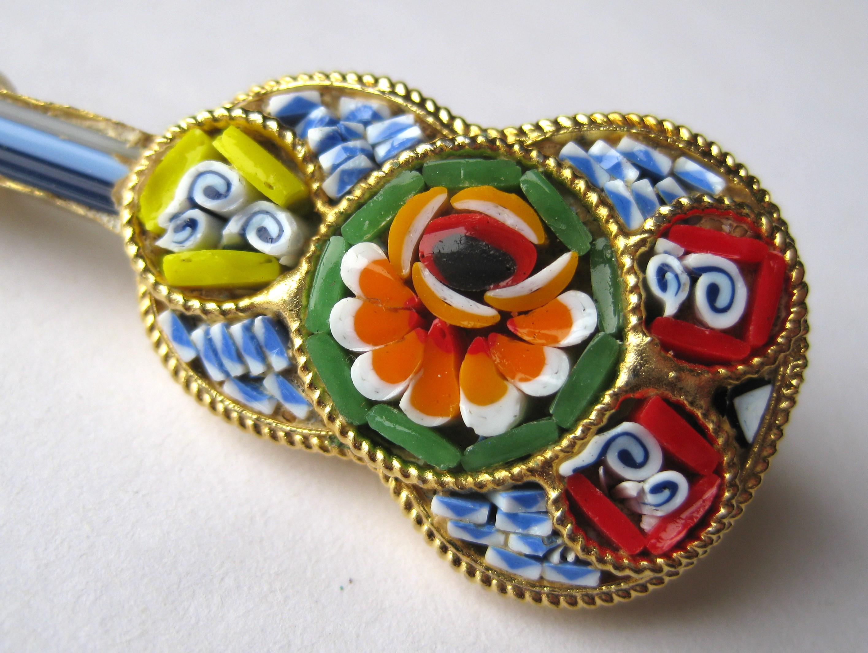 Broche Vintage Italienne En Micro-mosaïque, Motif Fleurs Bleu Clair Et Violet, Alliage - Occasion
