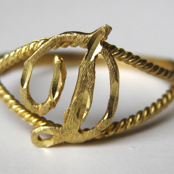 Fine Vintage 14k Yellow Gold Initial Letter D Ring size 7