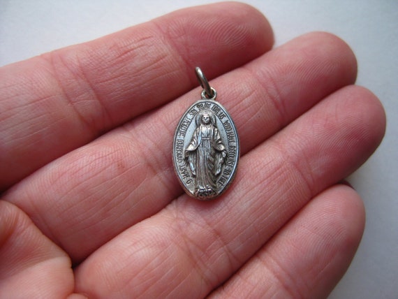 Vintage Sterling Silver Virgin Mary Religious Hol… - image 5
