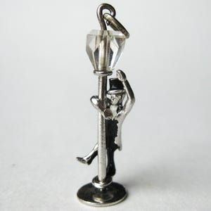Vintage Charm Sterling Silver Enamel My Fair Lady Lamp Post Novelty Bracelet Charm