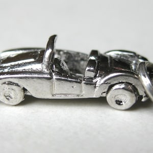 Bransoletka z zawieszką Vintage Charm w kształcie samochodu sportowego MG Roadster Cabrio ze srebra próby 925