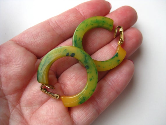 Vintage 40s Art Deco Green & Yellow Marbled Swirl… - image 5