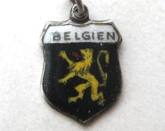 Vintage Belgien Belgium Charm 800 Silver Enamel Travel Shield Souvenir Bracelet Charm