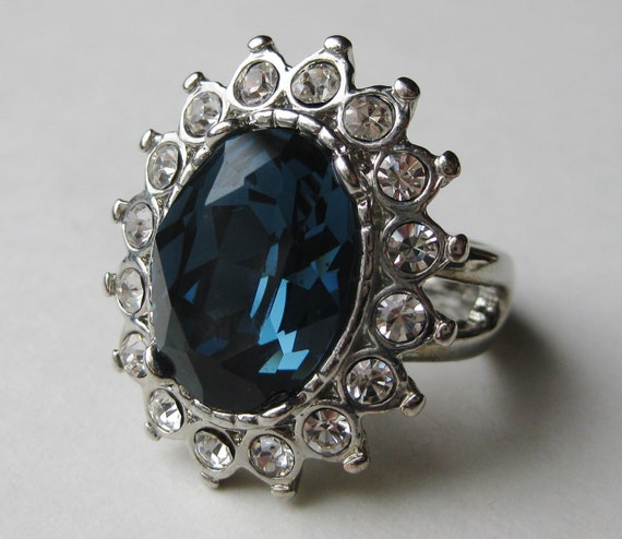 Vintage Kenneth Jay Lane KJL Blue Rhinestone Prin… - image 2