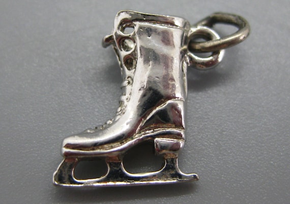 Vintage Charm Sterling Silver 3D Ice Skate Skatin… - image 1