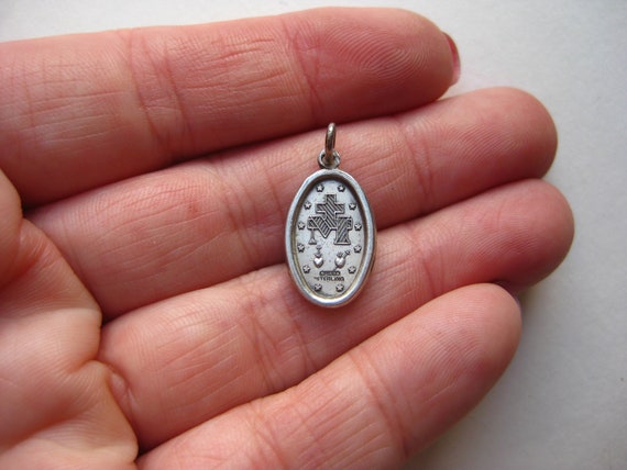 Vintage Sterling Silver Virgin Mary Religious Hol… - image 4