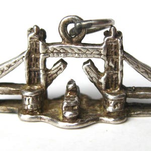 Vintage Charm Sterling Silver London Tower Bridge 3D Souvenir Bracelet Charm