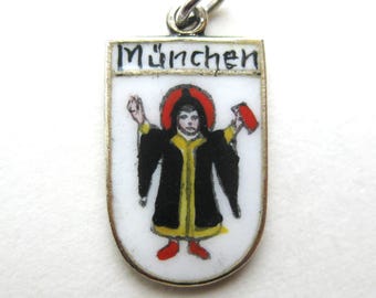 Munich Charm Munchen 835 Silver Enamel Travel Shield Vintage Souvenir Bracelet Charm