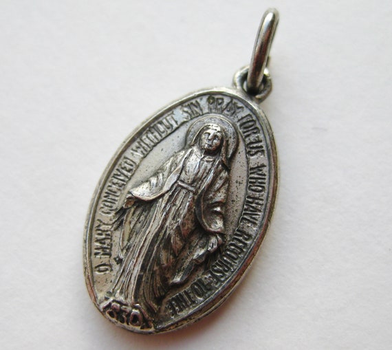 Vintage Sterling Silver Virgin Mary Religious Hol… - image 1