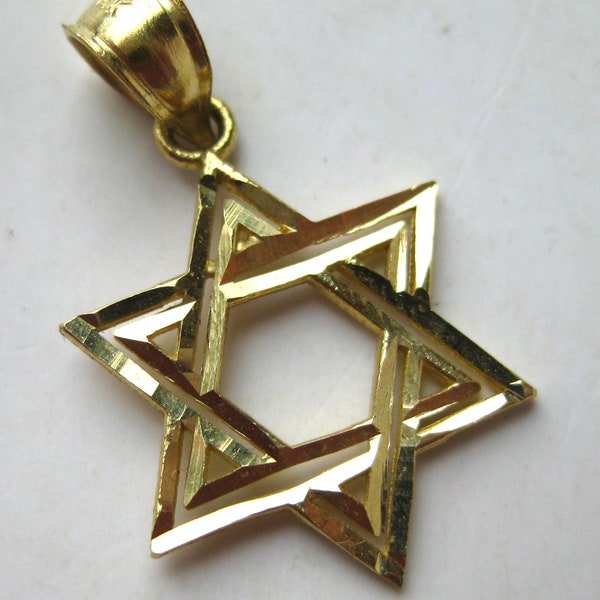 Vintage 14k Yellow Gold Judaica Star of David Symbol Necklace Pendant