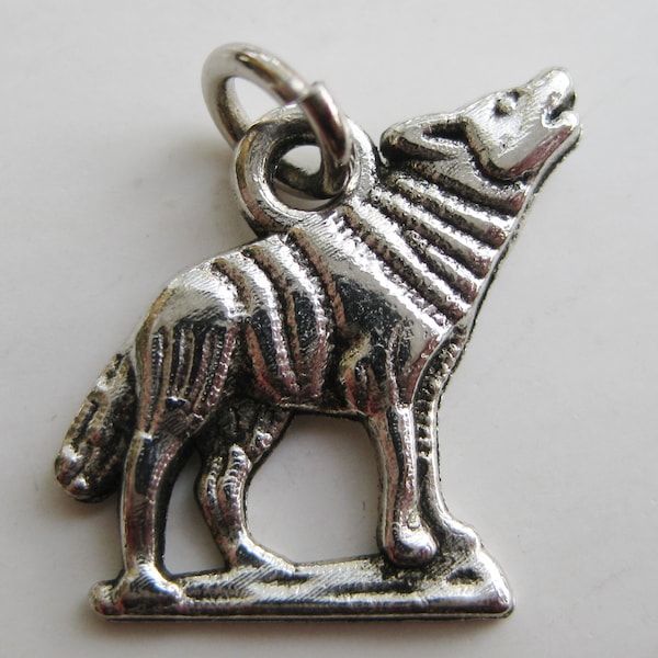 Vintage Charm Sterling Silver Lone Wolf Howling Bracelet Charm
